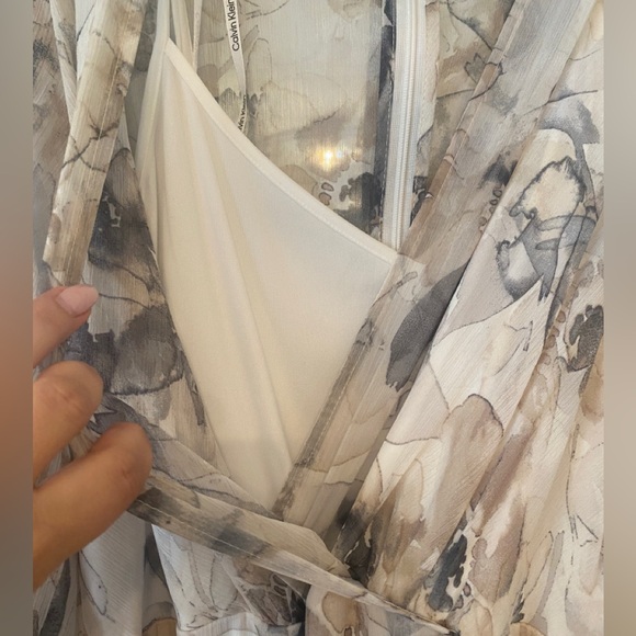 Calvin Klein tiered skirt sheer chiffon dress with long sleeves.  Size 12 - Picture 2 of 4